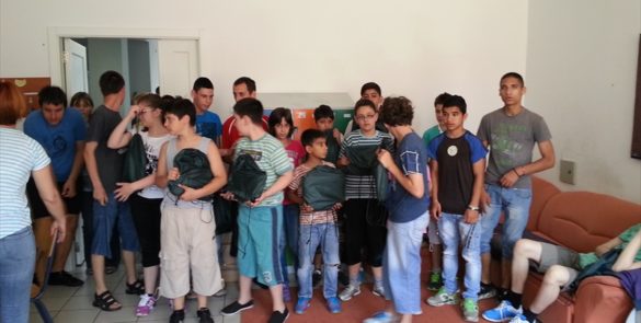 Црвени крст Београда и IOCC донирали школски прибор