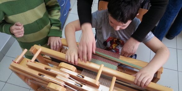 Нашим рукама до традиционалних вредности