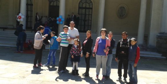 УСКРШЊИ ПРИЈЕМ ДЕЦЕ У БЕЛОМ ДВОРУ