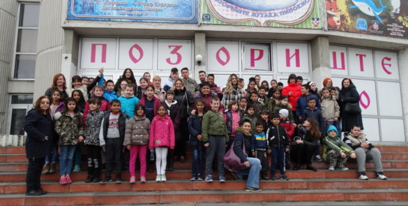 Ми у позоришту