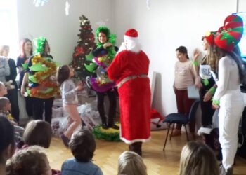 ВЕЛИКА ДЕДА МРАЗОВА ЖУРКА