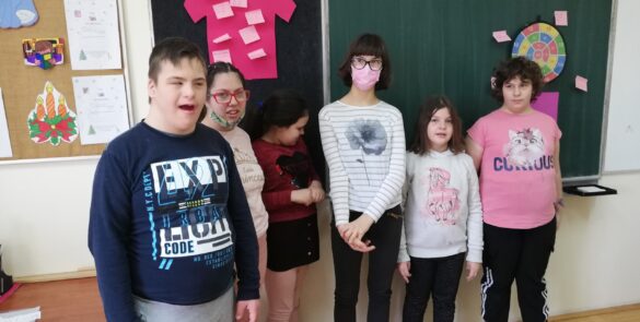 Међународни дан борбе против вршњачког насиља  – „Дан розе мајица“