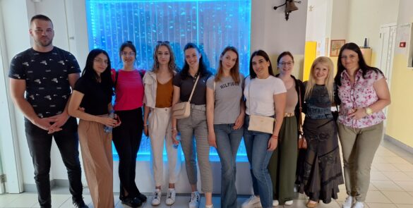 Посета студената