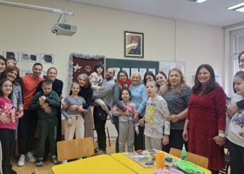 Радионица са родитељима :“Певам, играм, правим-Нову годину славим